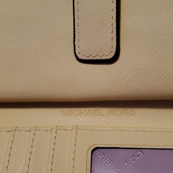 NEW Michael Kors Jet Set Large Double Zip Wallet Wristlet in Buttercup Yellow - Picture 4 of 12